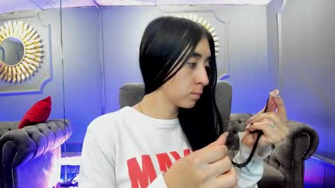 Snapshot of miilu__1 chatting on February 13, 2025, 9:51 am miilu  online show from February 13, 2025, 9:51 am