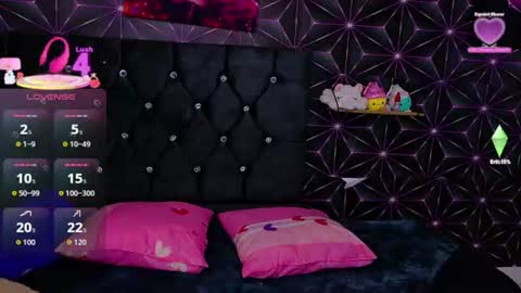 miis_beellaa online show from June 17, 2026, 12:40 pm