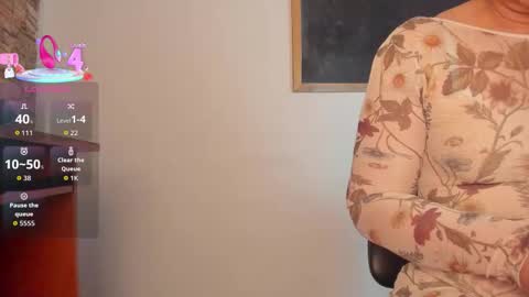 miiss_evaa online show from November 4, 2025, 11:31 am