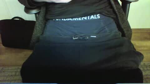 Snapshot of mik116 chatting on January 6, 2025, 2:47 pm mik online show from January 6, 2025, 2:47 pm