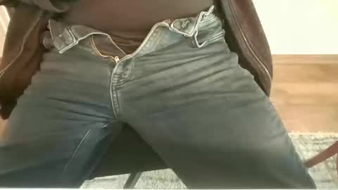 Snapshot of mik116 chatting on October 9, 2025, 12:25 pm mik online show from October 9, 2025, 12:25 pm