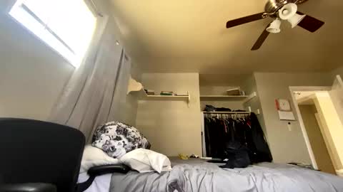 Snapshot of mik138 chatting on March 19, 2026, 4:55 pm mik138 online show from March 19, 2026, 4:55 pm