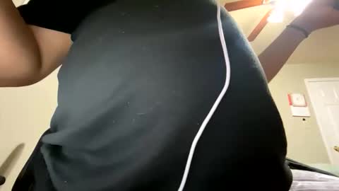 Snapshot of mik138 chatting on April 4, 2026, 7:28 am mik138 online show from April 4, 2026, 7:28 am