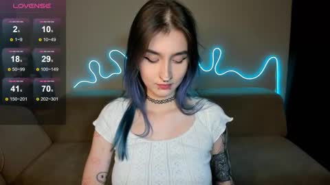 Mika online show from October 5, 2025, 4:27 pm