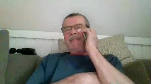 mikael42 online show from April 10, 2026, 12:54 pm
