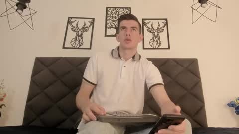 mikael online show from March 6, 2025, 5:24 am