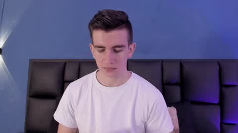 mikael online show from September 14, 2025, 4:55 am