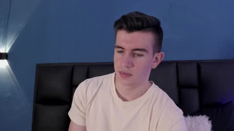 mikael online show from September 26, 2025, 4:16 am