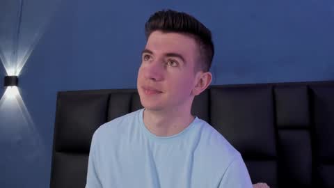 mikael online show from October 16, 2025, 4:13 am