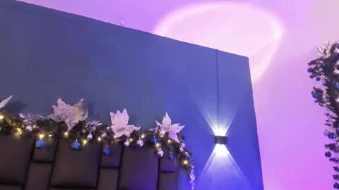 mikael online show from December 3, 2025, 5:04 am