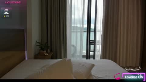 Miko now i live in Vietnam online show from December 26, 2024, 3:38 am