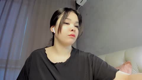 mikasssu online show from December 14, 2024, 10:02 am