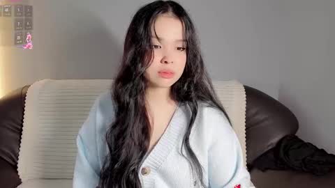 mikasssu online show from December 2, 2025, 8:41 am