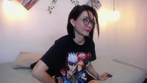 mikaza online show from May 11, 2026, 3:07 pm