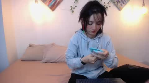 mikaza online show from June 3, 2026, 12:41 pm