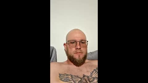 mike198989997 online show from April 6, 2026, 1:14 am