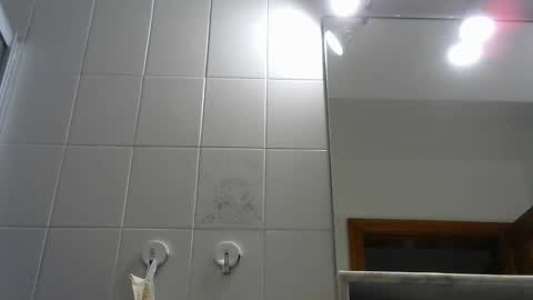 mike26051 online show from January 23, 2025, 1:02 pm