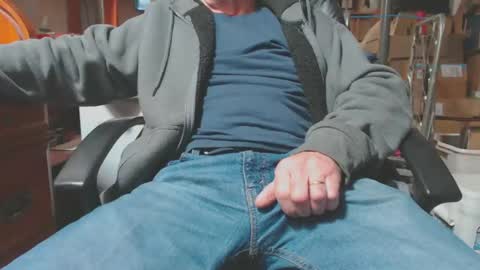 Snapshot of mike694fun chatting on January 7, 2025, 7:49 pm mike694fun online show from January 7, 2025, 7:49 pm