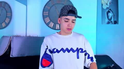 Mike 0233 online show from January 3, 2025, 4:00 am