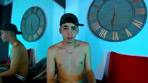 Snapshot of mike_0233 chatting on February 1, 2025, 10:05 am Mike 0233 online show from February 1, 2025, 10:05 am