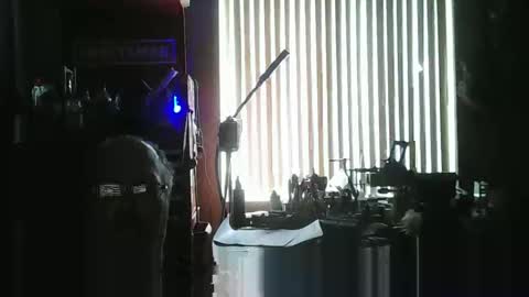 mike_allen4 online show from April 6, 2026, 8:21 pm