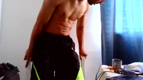 mike_leonrey22 online show from November 4, 2025, 7:24 pm