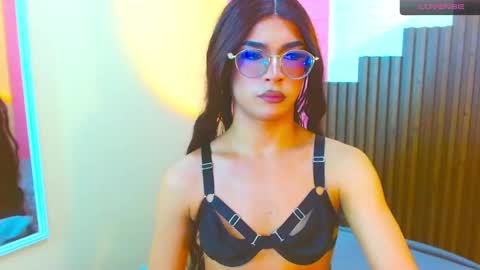 Snapshot of mike_nour chatting on December 15, 2024, 11:20 pm IM MIKE online show from December 15, 2024, 11:20 pm