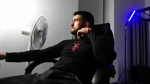 Snapshot of mike_platano chatting on September 14, 2025, 8:52 pm MIKE PLATANO online show from September 14, 2025, 8:52 pm