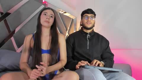 MikeAndLucy online show from September 18, 2025, 5:31 am