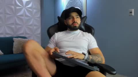 Mike Blare online show from January 3, 2025, 7:07 pm