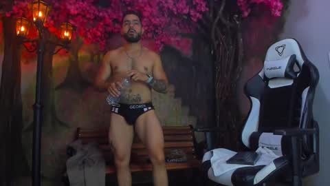 Mike Blare online show from January 21, 2025, 7:50 pm