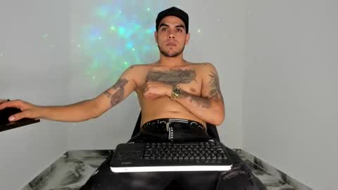 mikee_scooth online show from March 14, 2026, 2:28 am