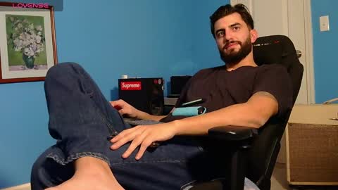 Snapshot of mikehawk1589 chatting on January 10, 2025, 8:07 am mikehawk1589 online show from January 10, 2025, 8:07 am