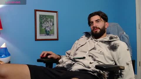 Snapshot of mikehawk1589 chatting on January 18, 2025, 9:02 am mikehawk1589 online show from January 18, 2025, 9:02 am