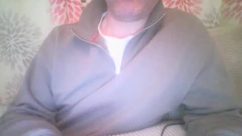 Snapshot of mikehockishuge9 chatting on February 22, 2026, 12:45 am mikehockishuge9 online show from February 22, 2026, 12:45 am