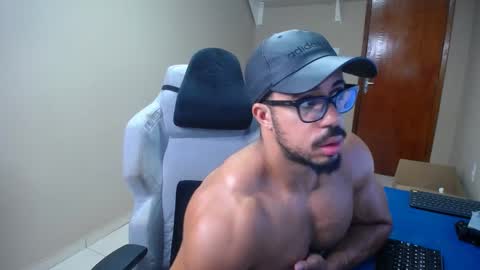 Snapshot of mikehotk chatting on December 12, 2024, 4:48 am mikehotk online show from December 12, 2024, 4:48 am