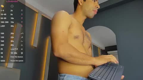 MIKE PARK  online show from October 2, 2025, 11:17 am