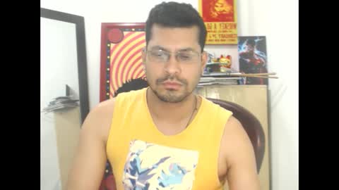 Snapshot of mikeriverx chatting on January 11, 2026, 5:34 am mikeriverx online show from January 11, 2026, 5:34 am