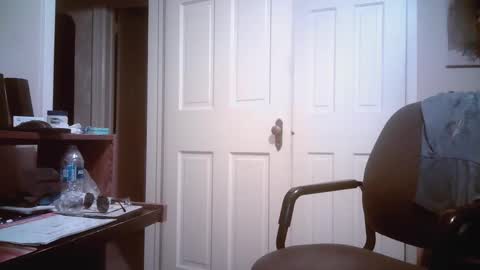 Snapshot of mikewulds chatting on February 9, 2025, 2:38 am Mike online show from February 9, 2025, 2:38 am
