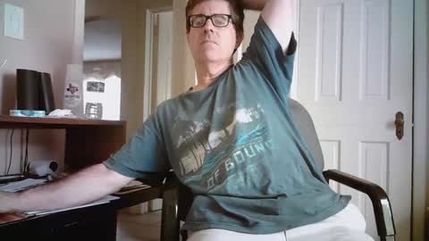 Snapshot of mikewulds chatting on September 9, 2025, 6:18 pm Mike online show from September 9, 2025, 6:18 pm