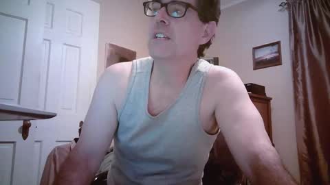 Snapshot of mikewulds chatting on October 15, 2025, 11:27 pm Mike online show from October 15, 2025, 11:27 pm