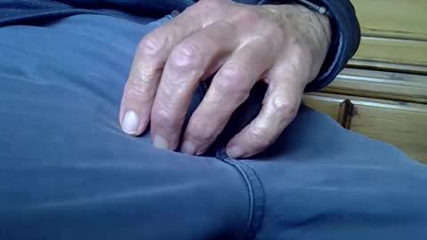 mikeybed online show from October 21, 2025, 8:48 am