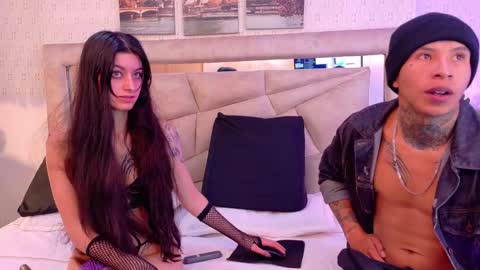 Mike  Sara online show from December 1, 2025, 12:10 pm