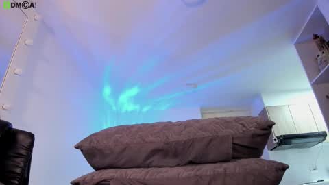 VIOLETAMIKE online show from February 25, 2026, 10:14 am