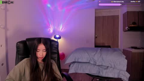 VIOLETAMIKE online show from April 2, 2026, 1:47 am