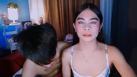 Snapshot of mikhayla_and_zeus_room chatting on December 8, 2024, 6:33 am Mikhayla and Zeus online show from December 8, 2024, 6:33 am