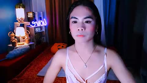 Snapshot of mikhayla_and_zeus_room chatting on January 31, 2025, 11:46 am Mikhayla and Zeus online show from January 31, 2025, 11:46 am