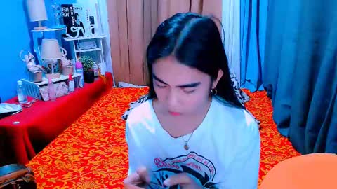Snapshot of mikhayla_and_zeus_room chatting on February 20, 2025, 4:18 am Mikhayla and Zeus online show from February 20, 2025, 4:18 am