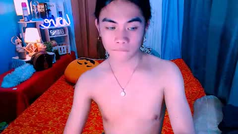 Snapshot of mikhayla_and_zeus_room chatting on February 24, 2025, 7:00 am Mikhayla and Zeus online show from February 24, 2025, 7:00 am