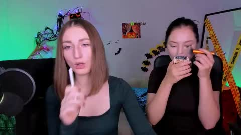 Snapshot of miki_nikki chatting on October 23, 2025, 6:13 am Miki online show from October 23, 2025, 6:13 am